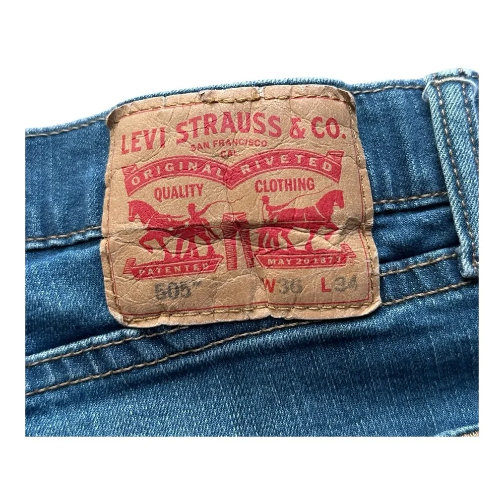 Levi's Men's Straight Fit Blue Jeans 505 36 x 34‎